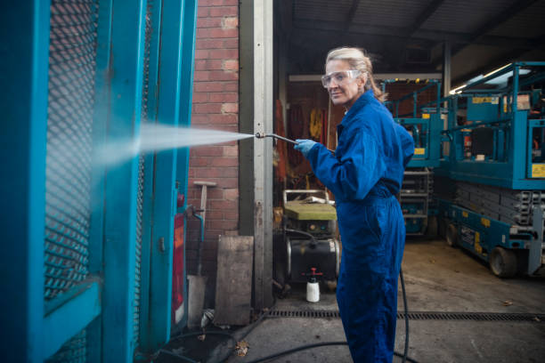 Professional Pressure Washing Services in Dinuba, CA